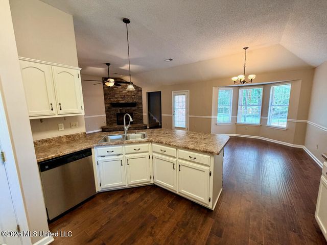 3967 Cypress Plantation Drive, Olive Branch, MS 38654