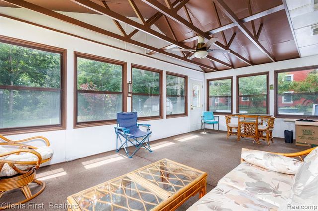 22999 Valley View Drive, Southfield, MI 48033
