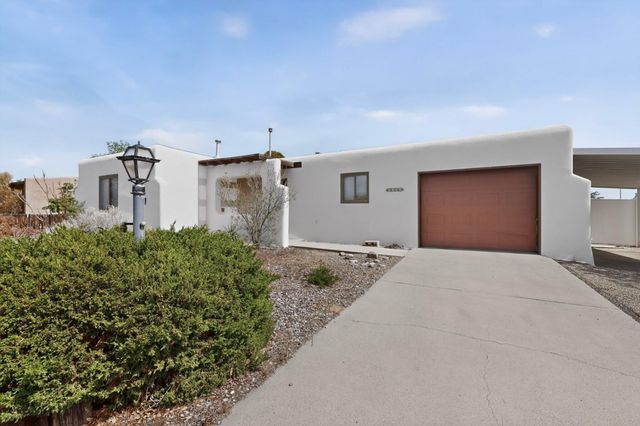 4709 El Hachero Court SE, Rio Rancho, NM 87124