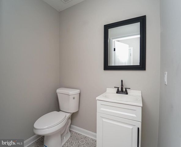 2829 BAKER ST, Baltimore, MD 21216