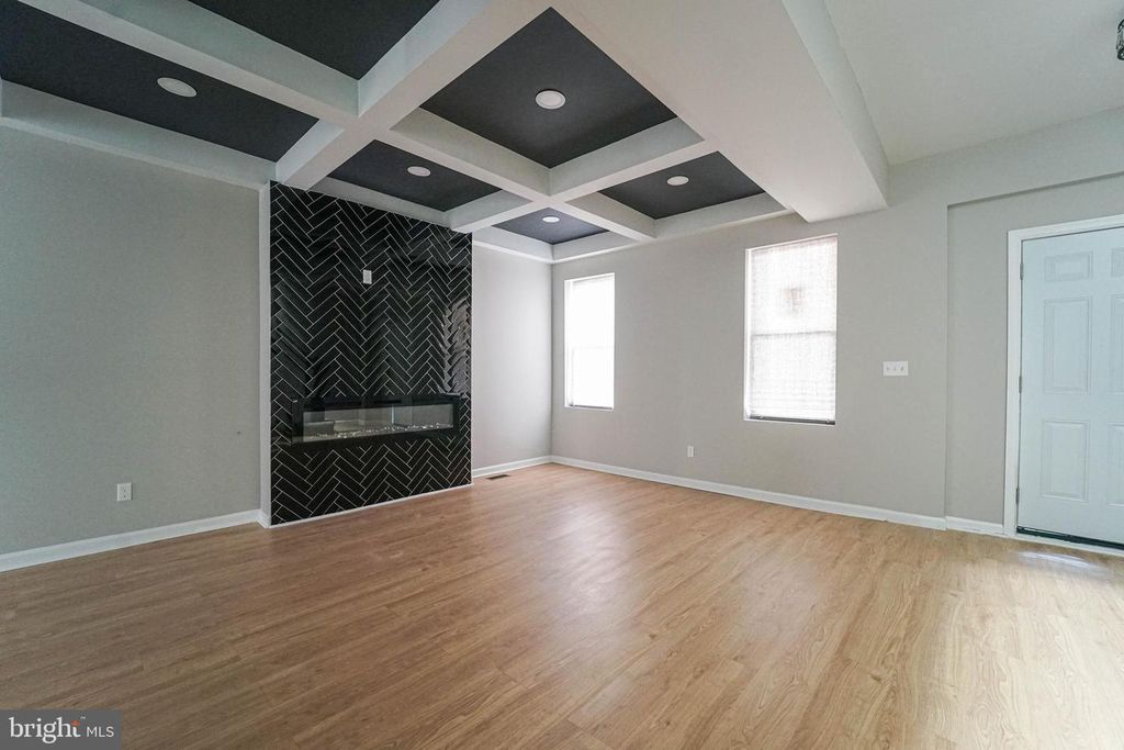 2829 BAKER ST, Baltimore, MD 21216