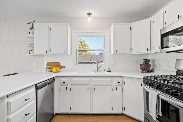 14190 Sunnyslope Drive, Maple Grove, MN 55311