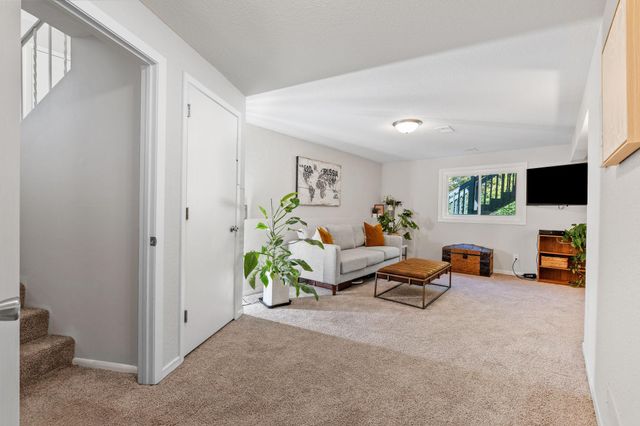 14190 Sunnyslope Drive, Maple Grove, MN 55311
