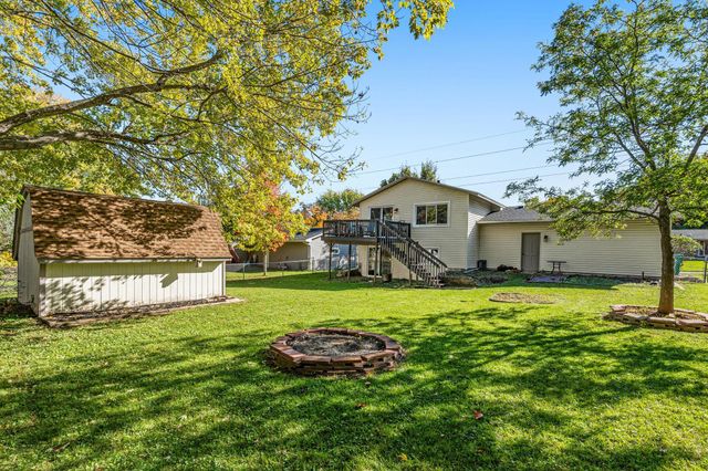 14190 Sunnyslope Drive, Maple Grove, MN 55311