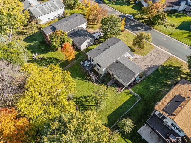 14190 Sunnyslope Drive, Maple Grove, MN 55311