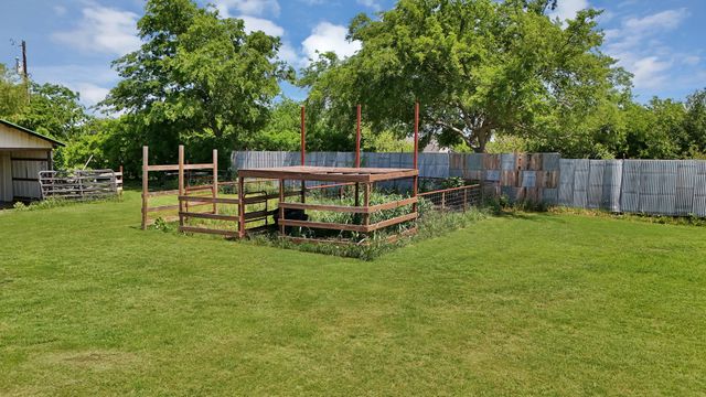 5001 County Road 707, Alvarado, TX 76009
