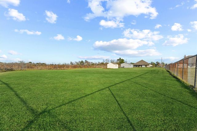 19545 Crosby Eastgate Road, Crosby, TX 77532