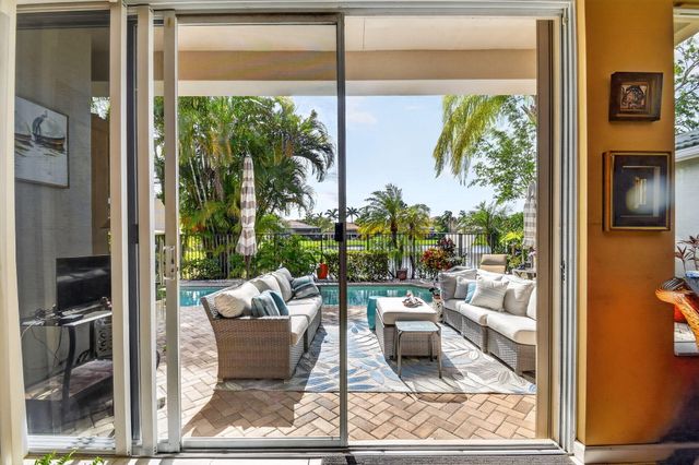 3909 Netherlee Way, Lake Worth, FL 33449