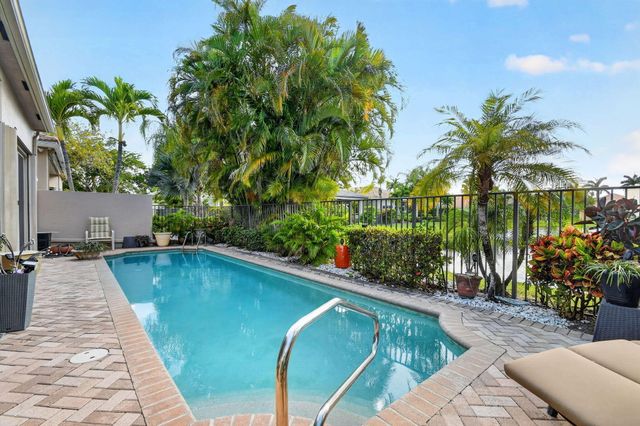 3909 Netherlee Way, Lake Worth, FL 33449