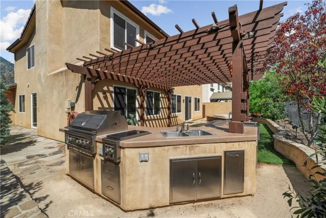 22 River Rock Court, Azusa, CA 91702