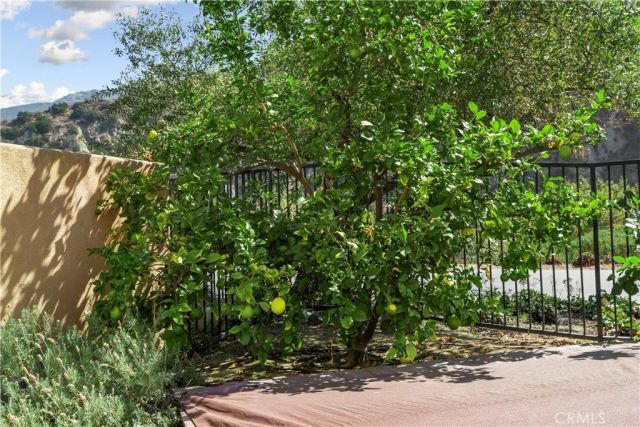 22 River Rock Court, Azusa, CA 91702