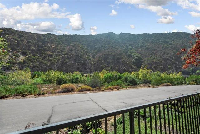 22 River Rock Court, Azusa, CA 91702