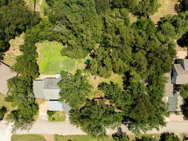 2003 Whitebead TRL, Austin, TX 78734