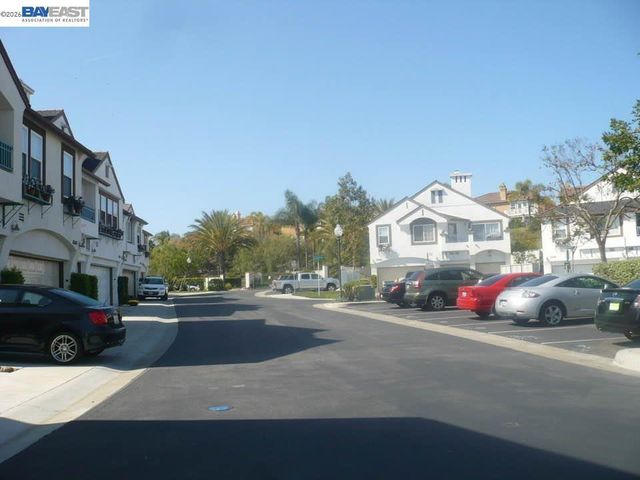 16861 Wren Haven, San Diego, CA 92127