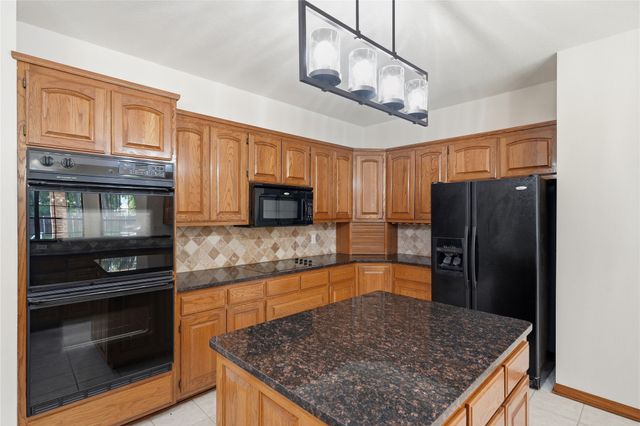 9205 N 137th East Avenue, Owasso, OK 74055