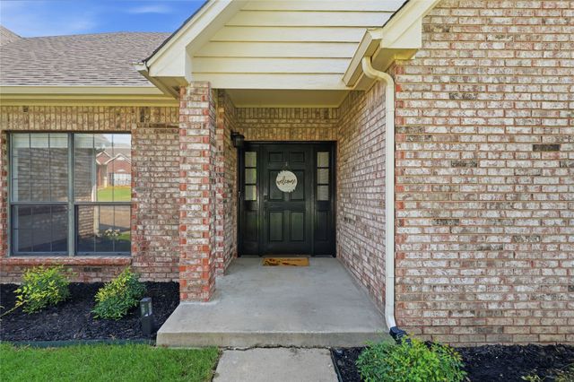 9205 N 137th East Avenue, Owasso, OK 74055