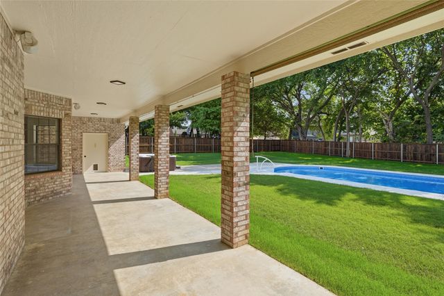 9205 N 137th East Avenue, Owasso, OK 74055