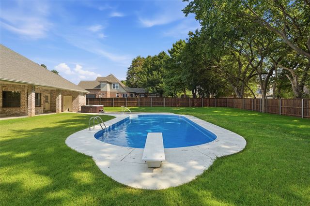 9205 N 137th East Avenue, Owasso, OK 74055