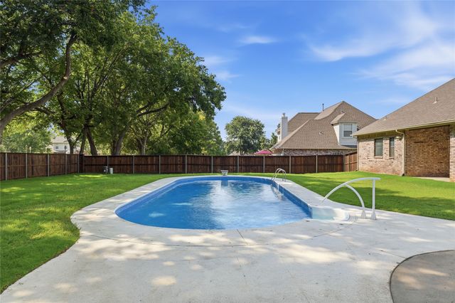 9205 N 137th East Avenue, Owasso, OK 74055