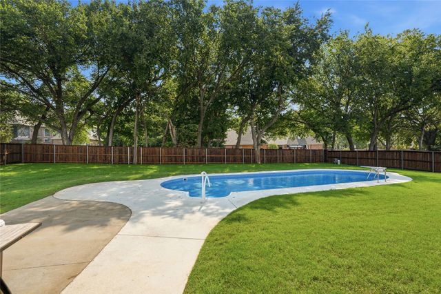 9205 N 137th East Avenue, Owasso, OK 74055