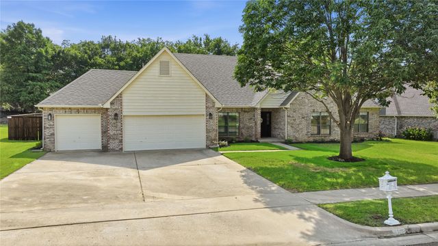 9205 N 137th East Avenue, Owasso, OK 74055