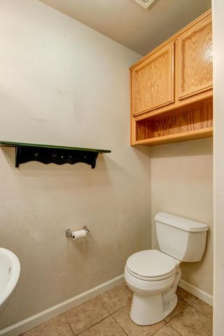 304 Manor Dr, Ione, CA 95640