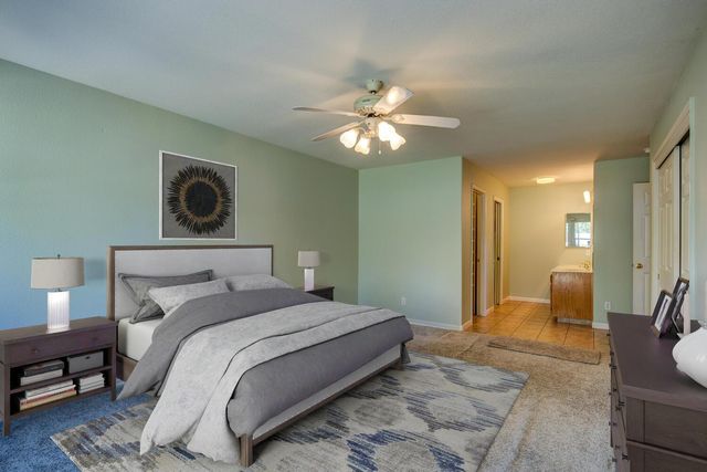 304 Manor Dr, Ione, CA 95640