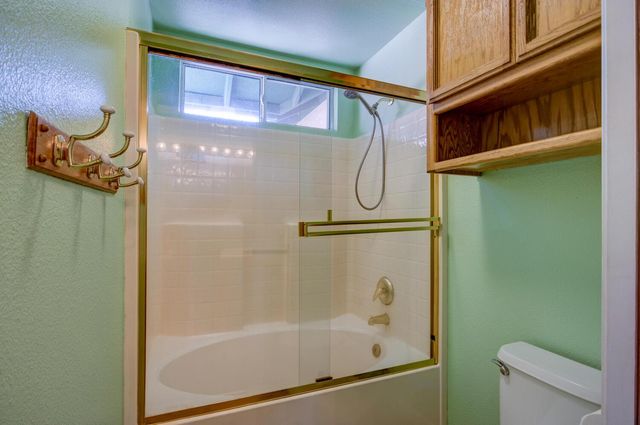 304 Manor Dr, Ione, CA 95640