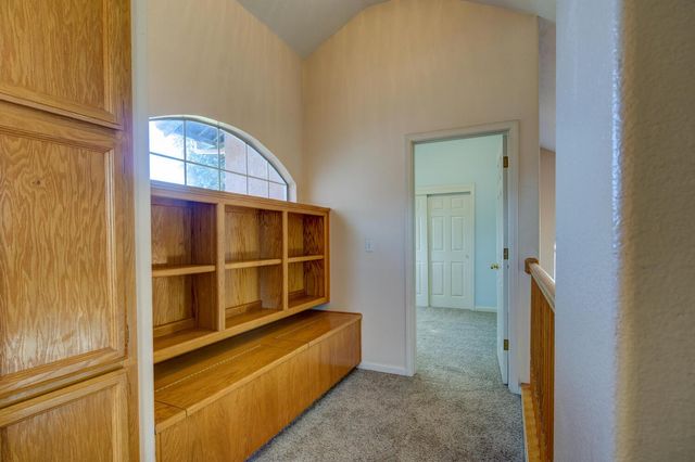 304 Manor Dr, Ione, CA 95640