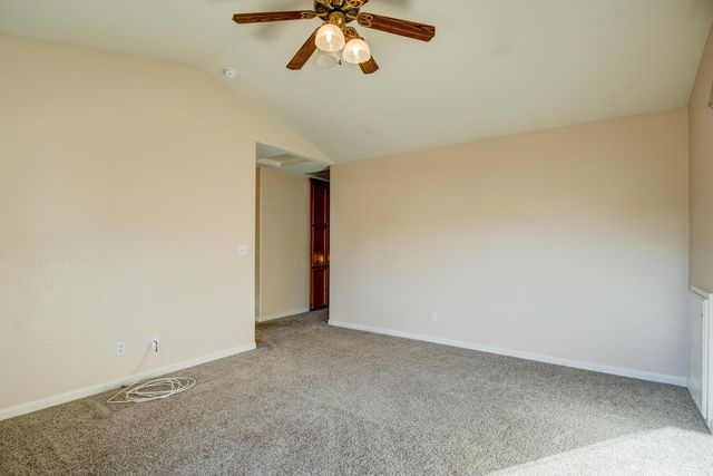 304 Manor Dr, Ione, CA 95640