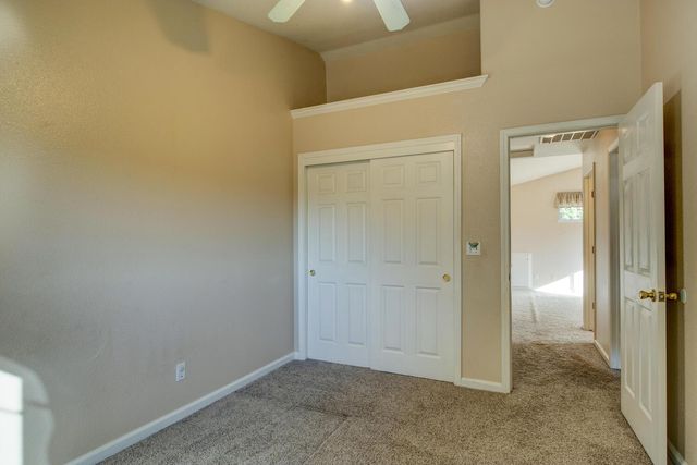 304 Manor Dr, Ione, CA 95640