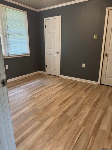 3923 Shelley St, Baton Rouge, LA 70805