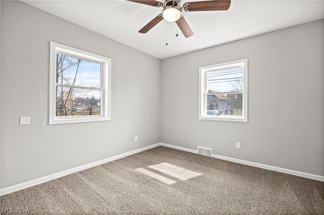 975 N Ridge Road E, Lorain, OH 44055