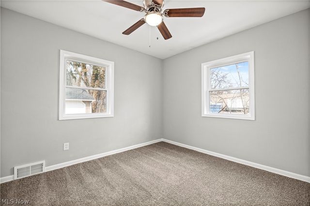 975 N Ridge Road E, Lorain, OH 44055