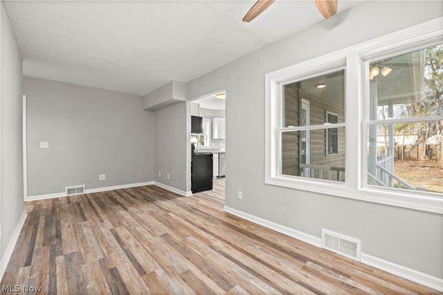 975 N Ridge Road E, Lorain, OH 44055