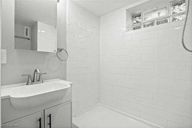 975 N Ridge Road E, Lorain, OH 44055