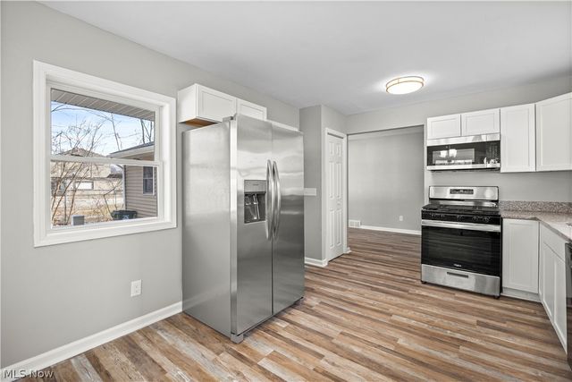 975 N Ridge Road E, Lorain, OH 44055