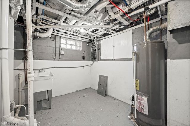 975 N Ridge Road E, Lorain, OH 44055