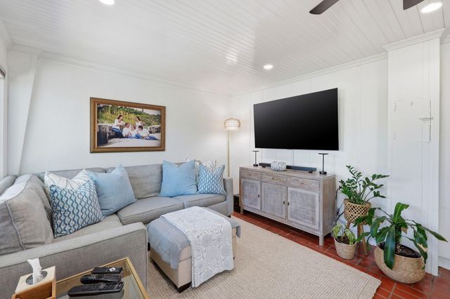1004 Ventura Place, Mount Pleasant, SC 29464