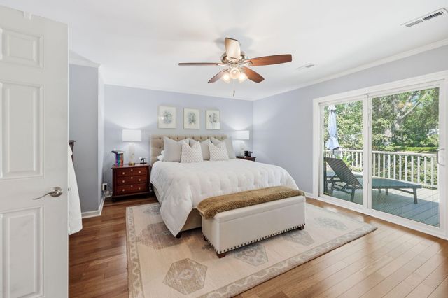 1004 Ventura Place, Mount Pleasant, SC 29464
