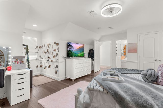 111 Whispering Winds Drive, Gunter, TX 75058