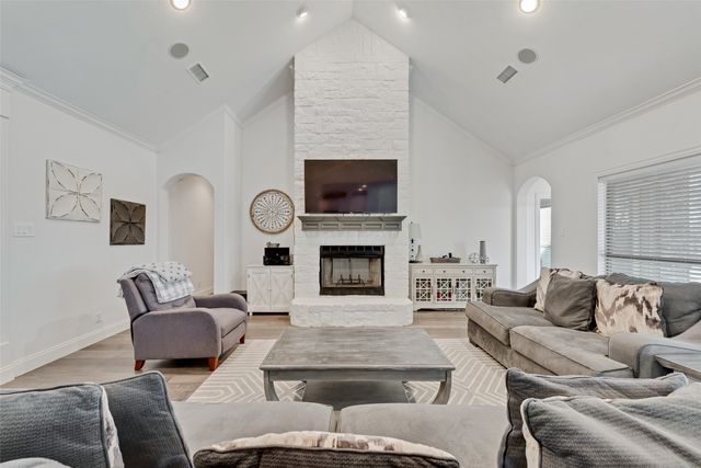 111 Whispering Winds Drive, Gunter, TX 75058