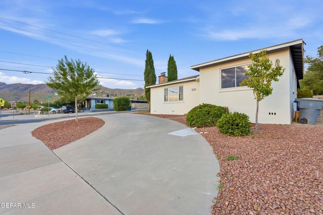 3224 N STANTON Street, El Paso, TX 79902