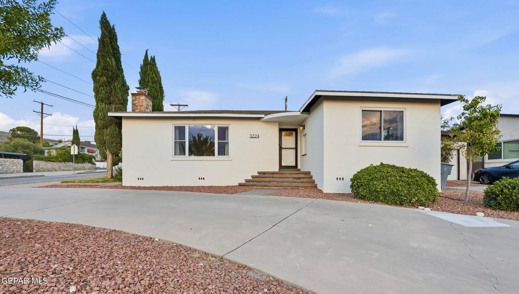 3224 N STANTON Street, El Paso, TX 79902