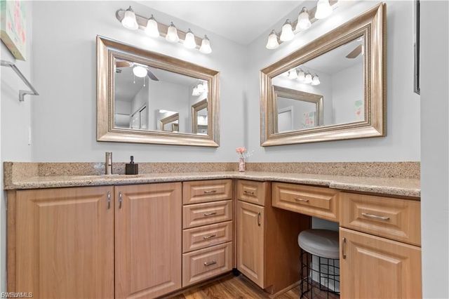 5665 Trailwinds DR 621, Fort Myers, FL 33907