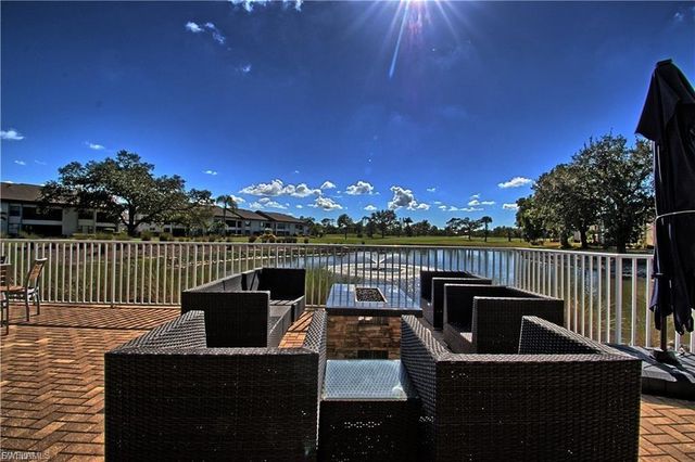 5665 Trailwinds DR 621, Fort Myers, FL 33907