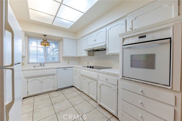 688 Elise Court, Merced, CA 95340