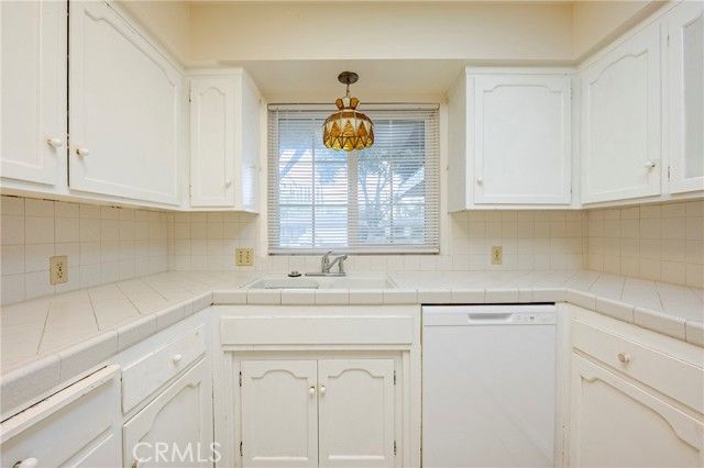 688 Elise Court, Merced, CA 95340