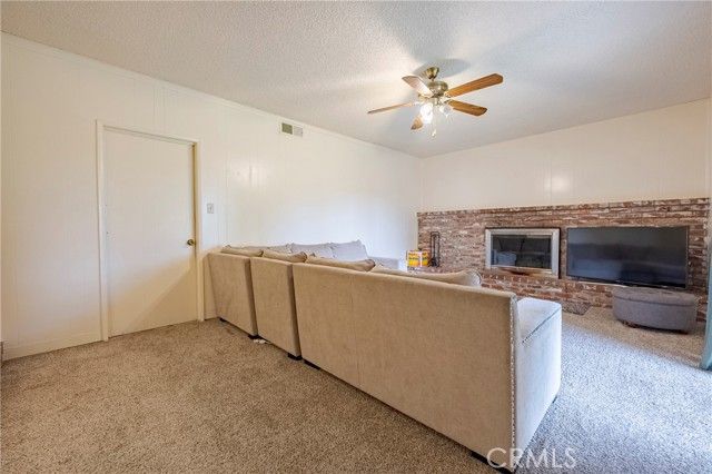 688 Elise Court, Merced, CA 95340