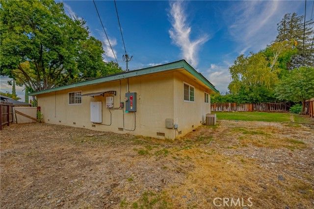 688 Elise Court, Merced, CA 95340